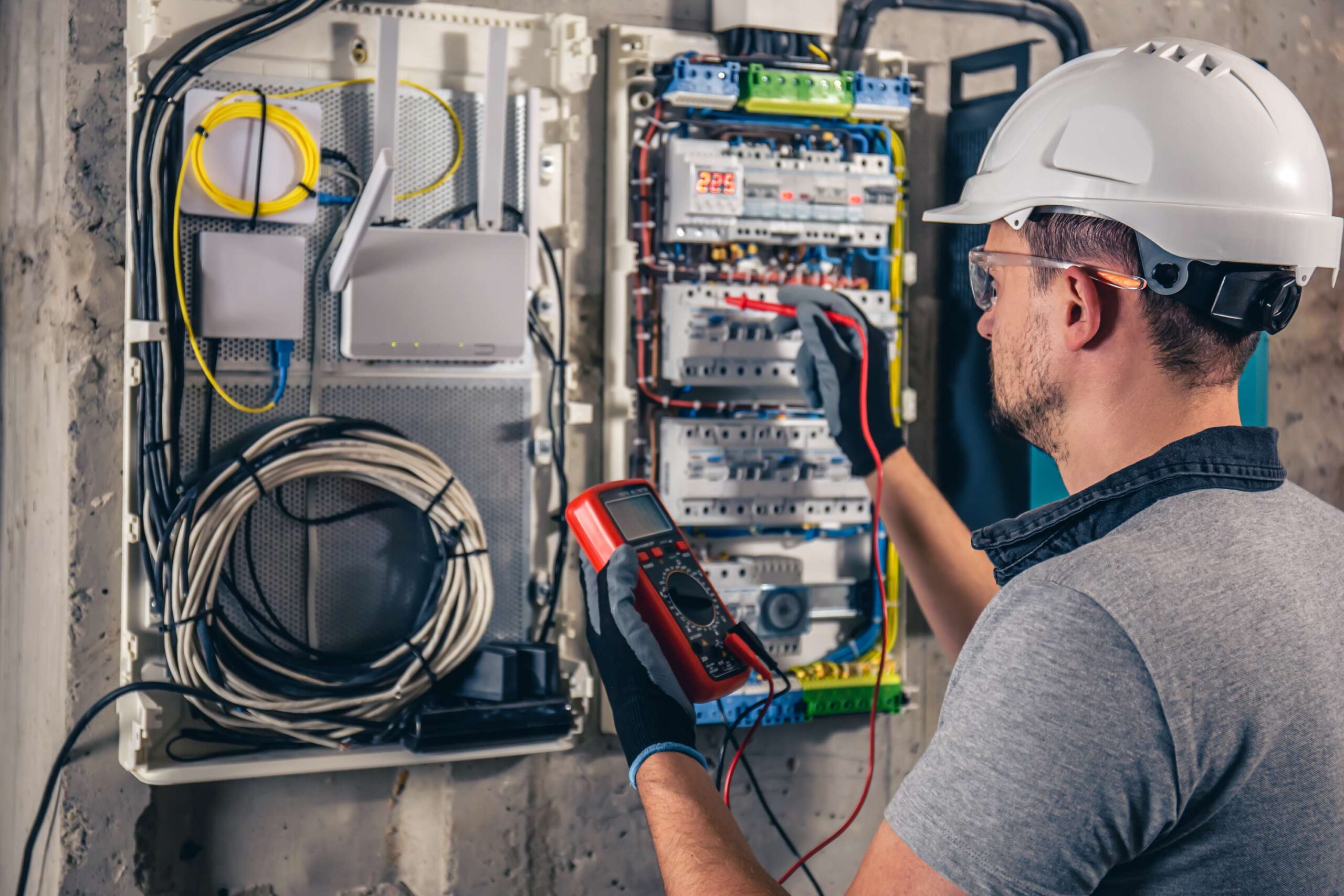 The Role of a Residential Electrician in Ottawa During Home Renovations