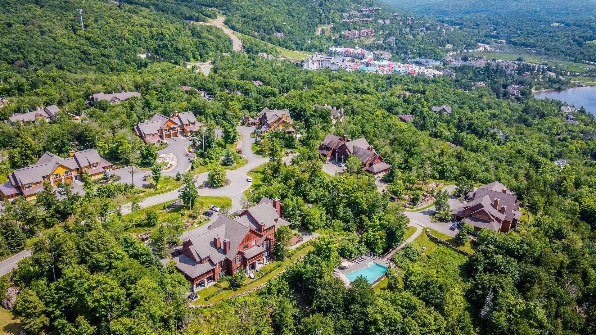 Comment comparer deux propriétés avec l’aide d’un courtier immobilier ?